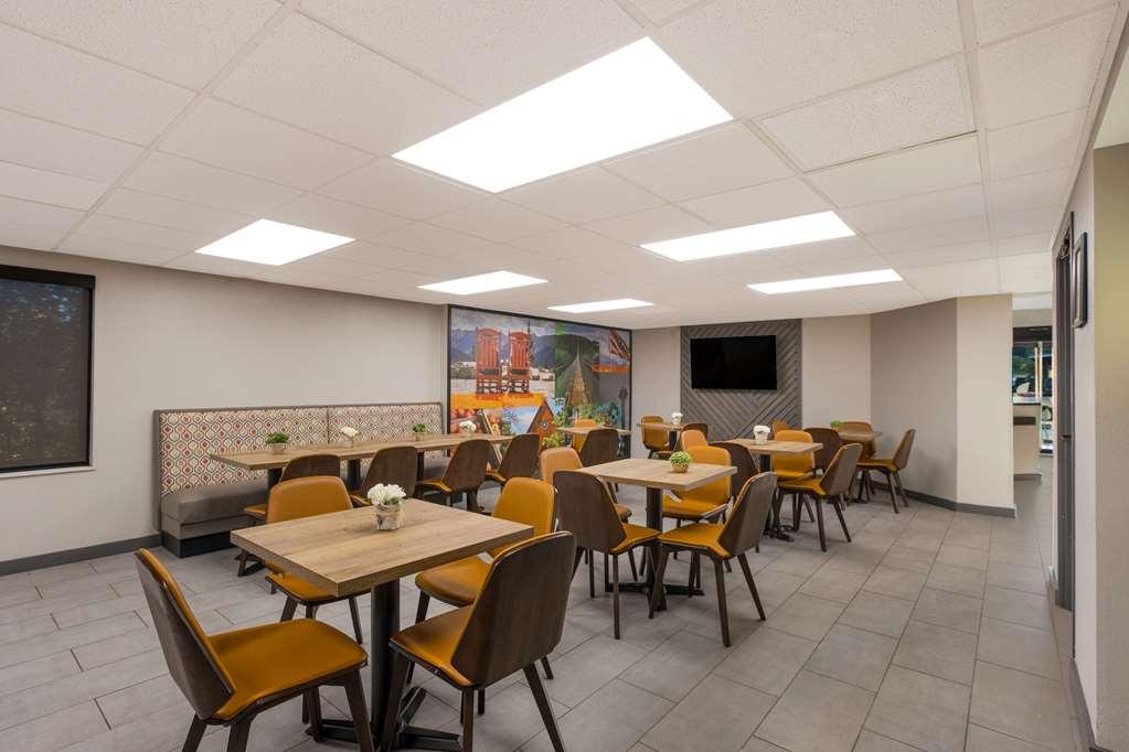 Clarion Pointe Sevierville-Pigeon Forge Restaurant foto